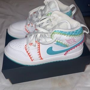 Girls Jordan 1 great condition